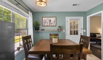 345 Meadow Creek Dr, Benton, AR 72015