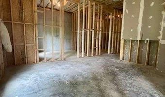 129 Silvercrest Dr, Acworth, GA 30101