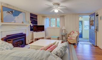 47 Wake Robin Trl, Narragansett, RI 02874