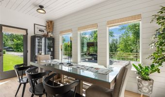 14833 Sunburst Dr, Bigfork, MT 59911
