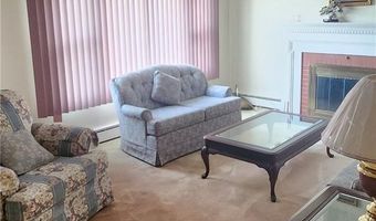 14 Cavalcade Blvd, Johnston, RI 02919