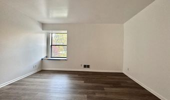 4016 SOCIETY Dr 4016, Claymont, DE 19703