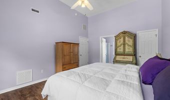 28 Hannah Lee Rd, Barnegat, NJ 08005