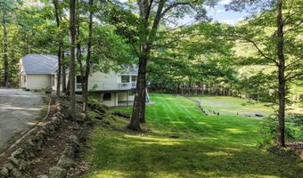 17 Stone Pound Ln, Atkinson, NH 03811