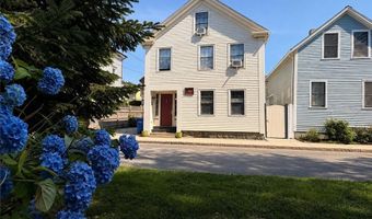 25 Marsh St, Newport, RI 02840
