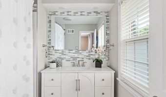2504 WINDBREAK Dr, Alexandria, VA 22306
