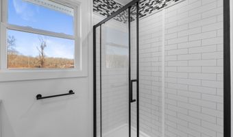 475 Parum Rd, Colchester, CT 06415