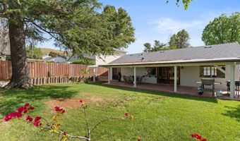 5731 Rainbow Hill Rd, Agoura Hills, CA 91301