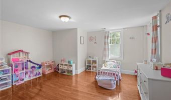 1345 Tarkiln Rd, Burrillville, RI 02830