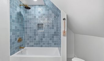 136 Goose Hill Rd, Chester, CT 06412