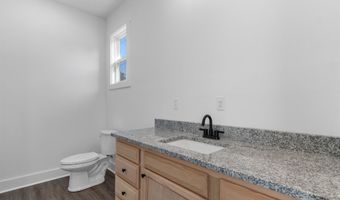210 N Morgan Ave, Andrews, SC 29510