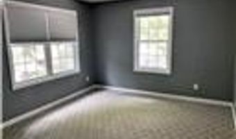 303 Reservoir Ave, Lincoln, RI 02865