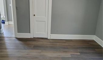 110 Walden Ln, Ararat, NC 27007