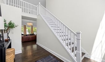 435 Country Walk, Amherst, OH 44001