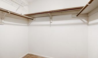 29 Encampment Dr, Bedminster, NJ 07921