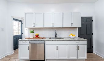 1711 Larkins Way, Airville, PA 15203