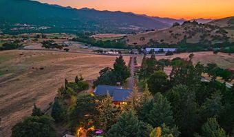 1440 E Nevada St, Ashland, OR 97520