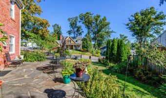 2911 EDGEHILL Dr, Alexandria, VA 22302