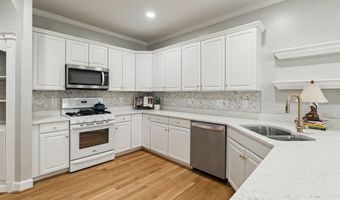 211 WEATHERLY CLUB Dr, Alabaster, AL 35007