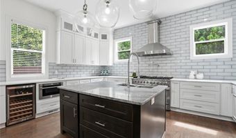 2415 Rugby Ave, Atlanta, GA 30337