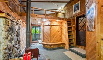 27 Moat Mountain Cir, Bartlett, NH 03812
