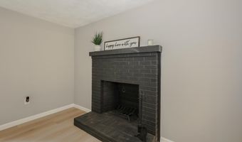 51 Halls Village Rd, Chester, NH 03036
