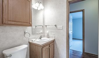 3 Windsor Dr, Alfred, ME 04002