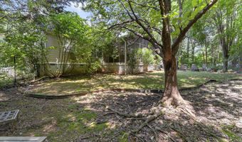 905 Daisy Ln, Athens, GA 30605