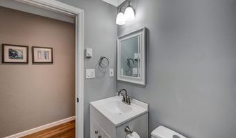 227 Valley View Dr, Albrightsville, PA 18210