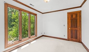 106 DK Ranch Ln, Ashland, KY 41102