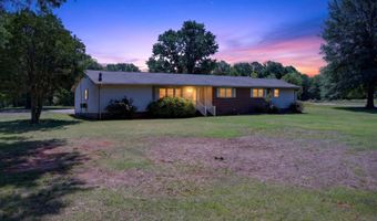 111 Highland Acres Dr, Boiling Springs, SC 29316