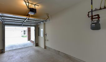 315 S HENRY St S, Alexandria, VA 22314