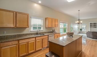 1304 N Bay Dr, Ann Arbor, MI 48103