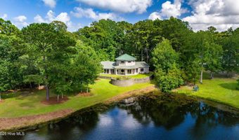 130 Willowbrook Dr, Arapahoe, NC 28510