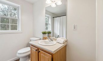 9 Old Nashua Rd A-2, Amherst, NH 03031