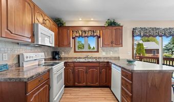 W3082 WHITEPINE Drive, Appleton, WI 54915