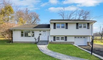 117 Brookview Ter, Bergenfield, NJ 07621