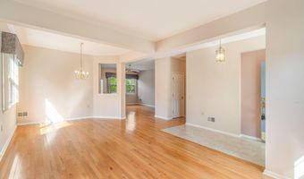 17 Breeze Ter, Barnegat, NJ 08005