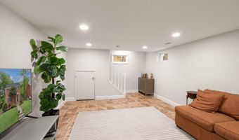 217 N EMERSON St, Arlington, VA 22203