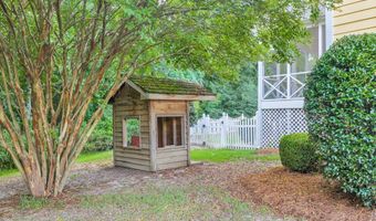 104 Westlake Cir, Americus, GA 31709