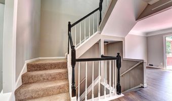 43485 PLANTATION Ter, Ashburn, VA 20147
