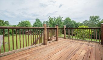 3090 Shamrock Ln, Birdseye, IN 47513