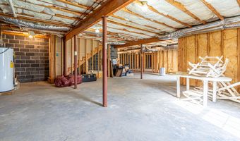 21030 Skyward Dr, Abingdon, VA 24211