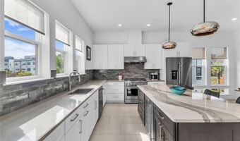2402 ADDALIA Aly, Orlando, FL 32804