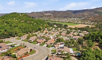 3234 Meadow Grass Ln, Escondido, CA 92027