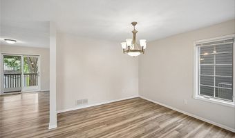 2205 Country Cove Ln, Altoona, IA 50009