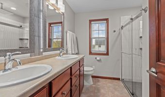 4027 E GLORY Ln, Appleton, WI 54913