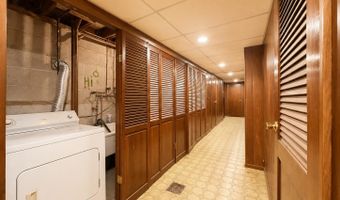 185 W 3RD St 1, Bayonne, NJ 07002
