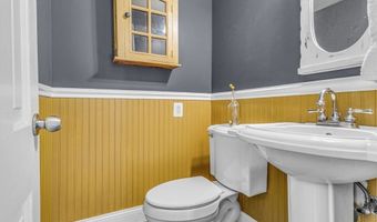 3 Russell Rd, Acton, MA 01720