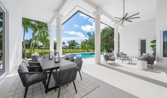 100 Glenbrook Ct, Atlantis, FL 33462